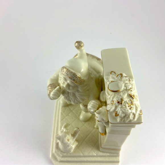 Vintage Mikasa Santa's Secret Christmas Porcelain Ivory with Gold Trim - Picture 13 of 13